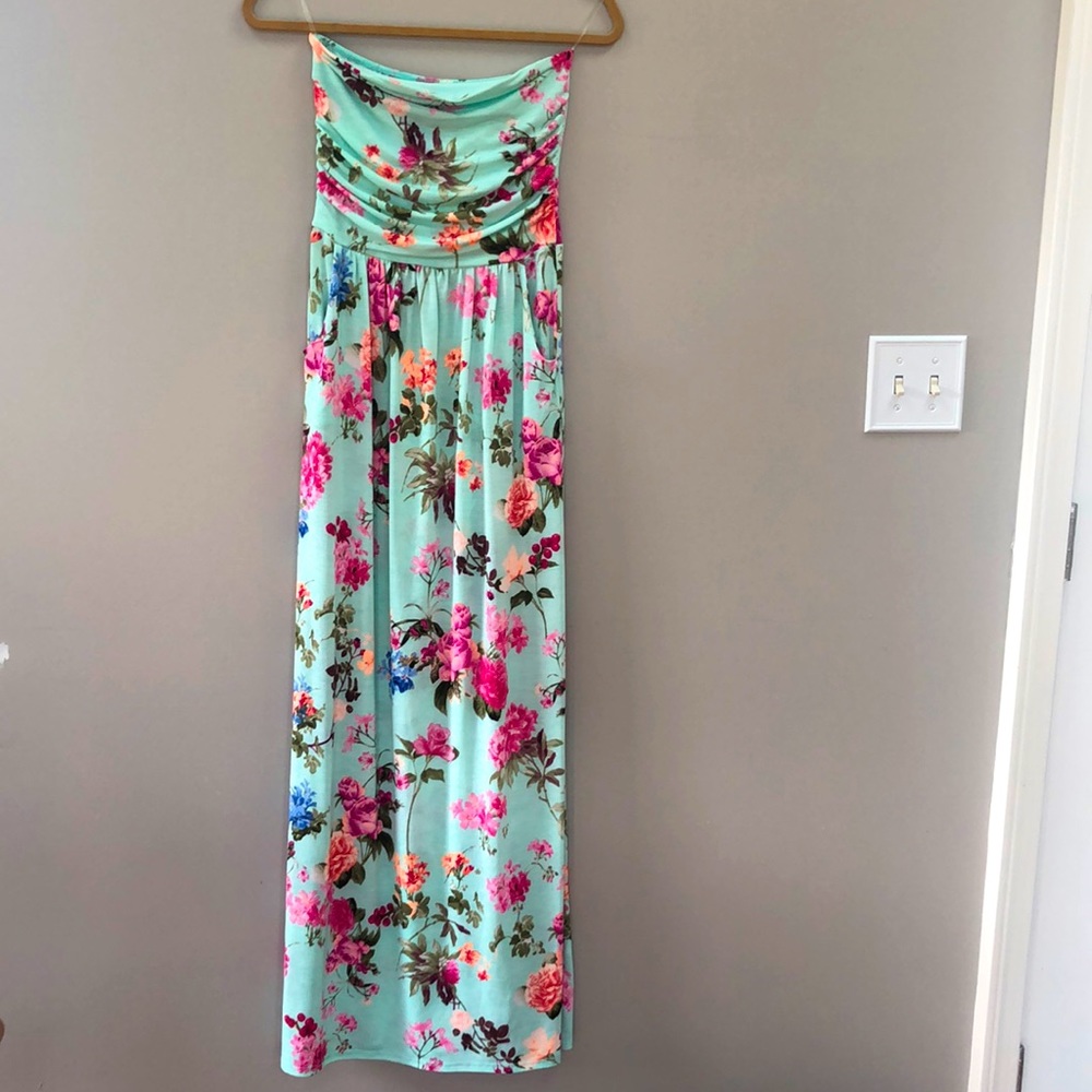 Vanilla Bay Strapless Maxi Dress **with pockets!**